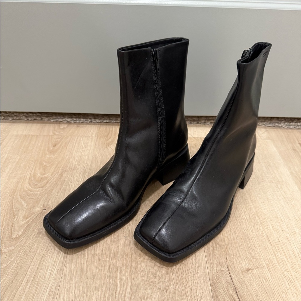 Vagabond Boots